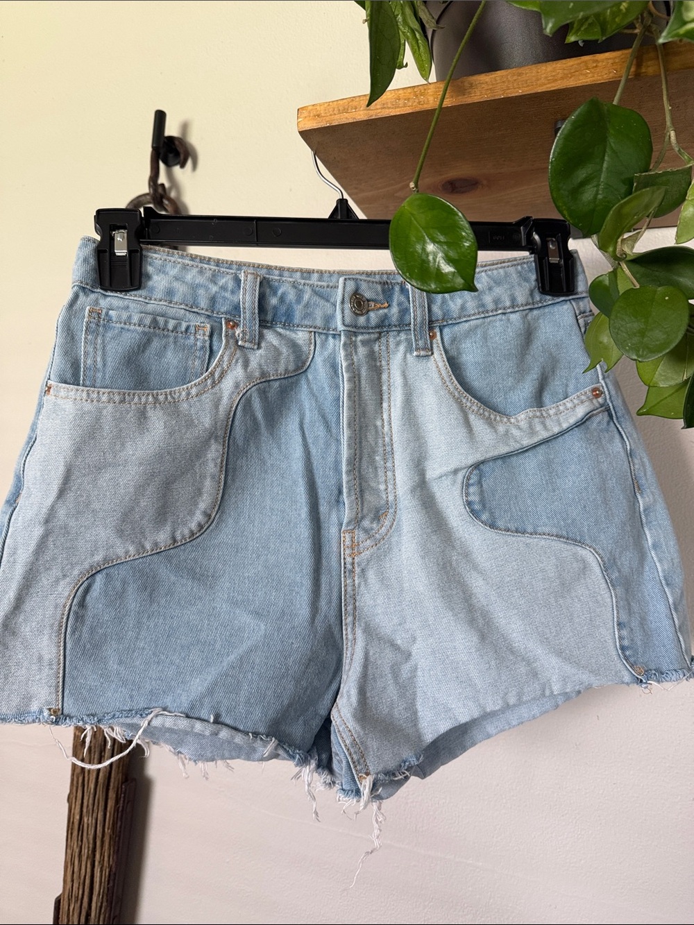 Wild Fable high rise cut off shorts size 6